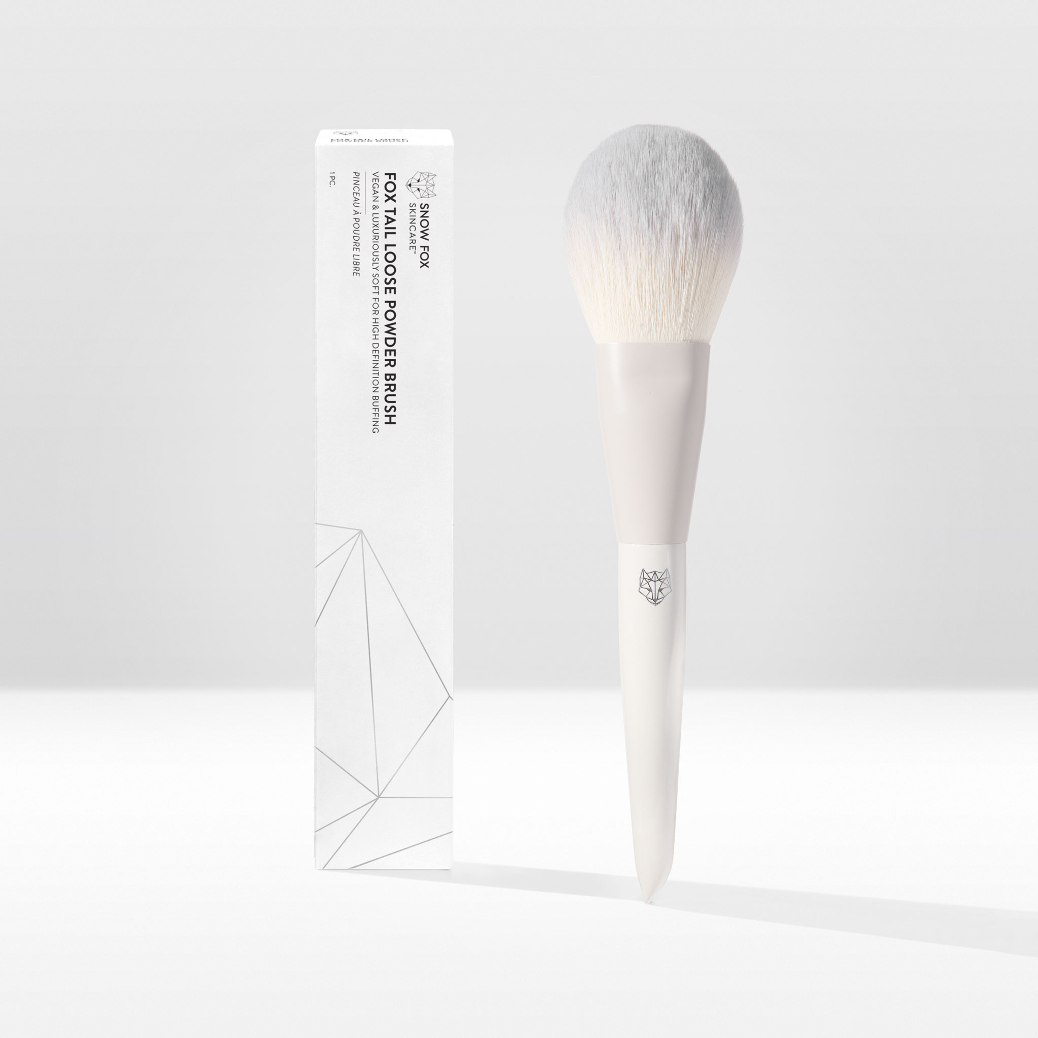 SNOW FOX Ultra-Soft Gradient Fox Tail Powder Brush｜EVA SKY SHOP